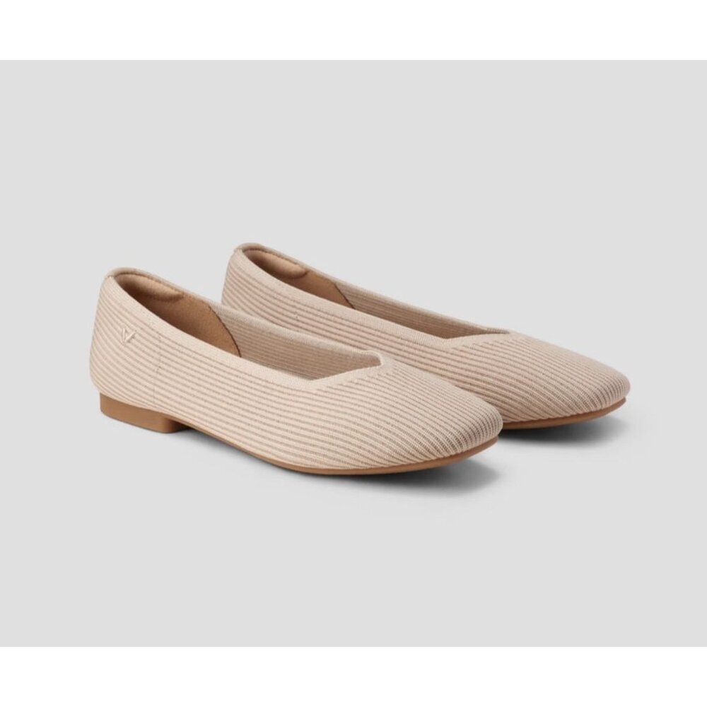 Vivaia Margot 2.0 'NWOT' Square-Toe V-Cut Ballet Flats Size 41 EU - 9.5 US